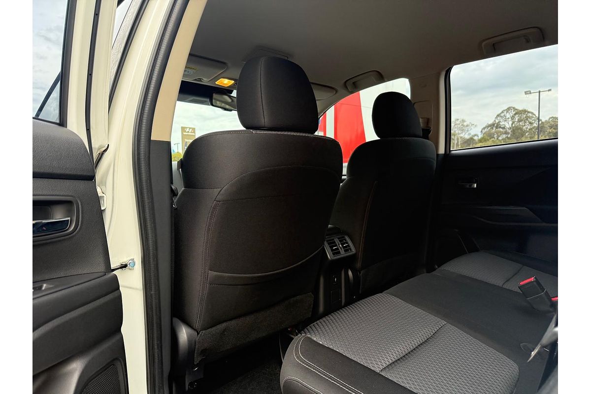 2018 Mitsubishi Outlander ES ADAS ZL