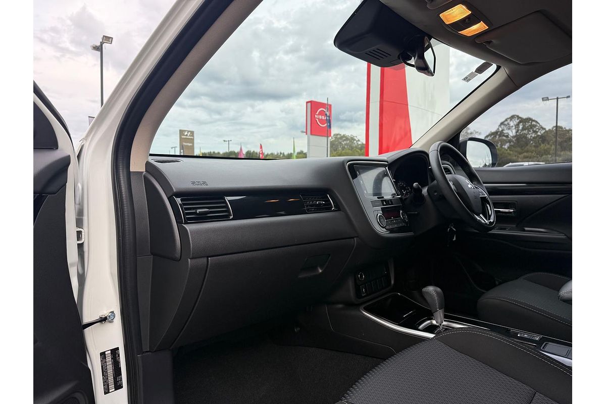 2018 Mitsubishi Outlander ES ADAS ZL