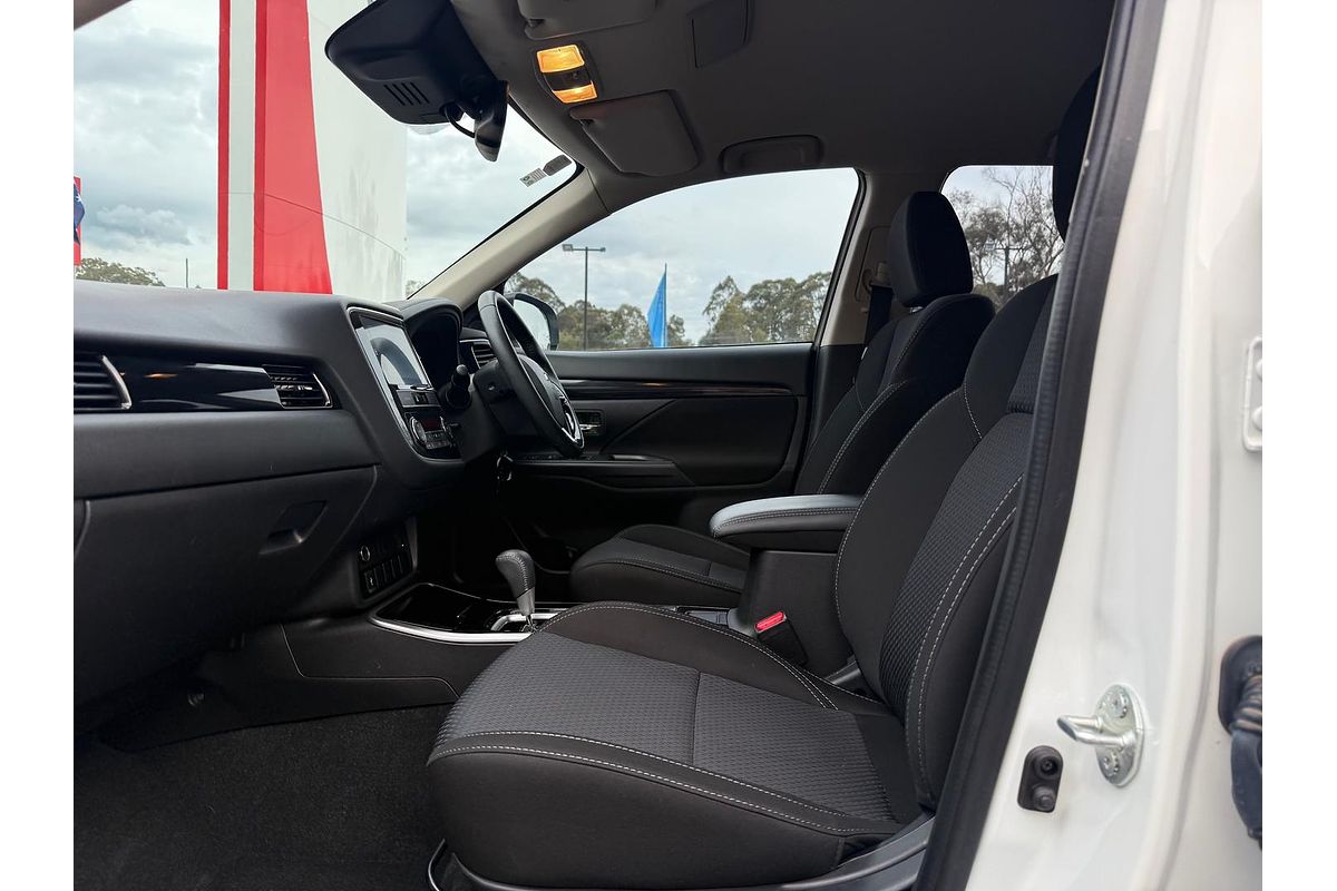 2018 Mitsubishi Outlander ES ADAS ZL