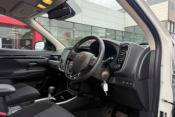 2018 Mitsubishi Outlander ES ADAS ZL