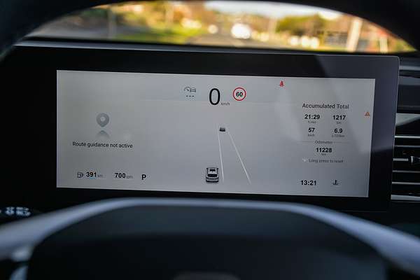 2025 MG HS Excite AS33