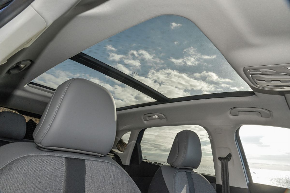 2025 MG MGS5 EV Essence 49 ZS3EM