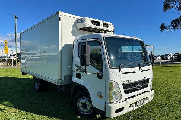 2017 Hyundai Mighty EX4 Chiller SWB