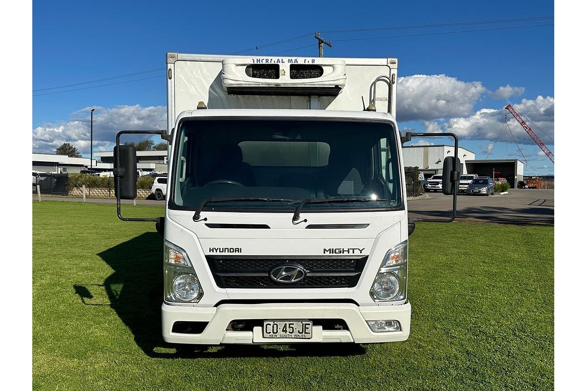 2017 Hyundai Mighty EX4 Chiller SWB
