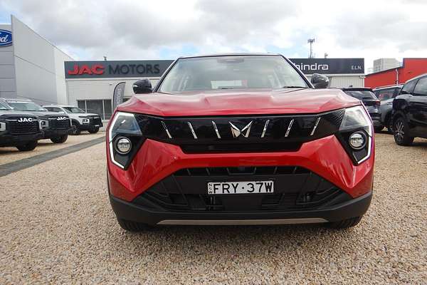 2025 Mahindra XUV3XO AX7L