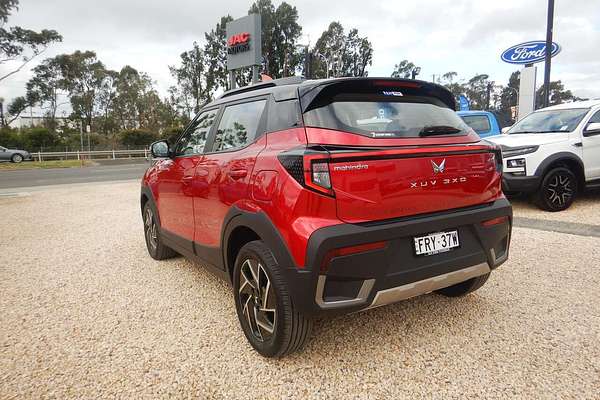 2025 Mahindra XUV3XO AX7L