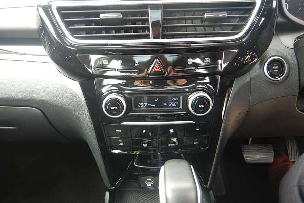 2025 Mahindra XUV3XO AX7L