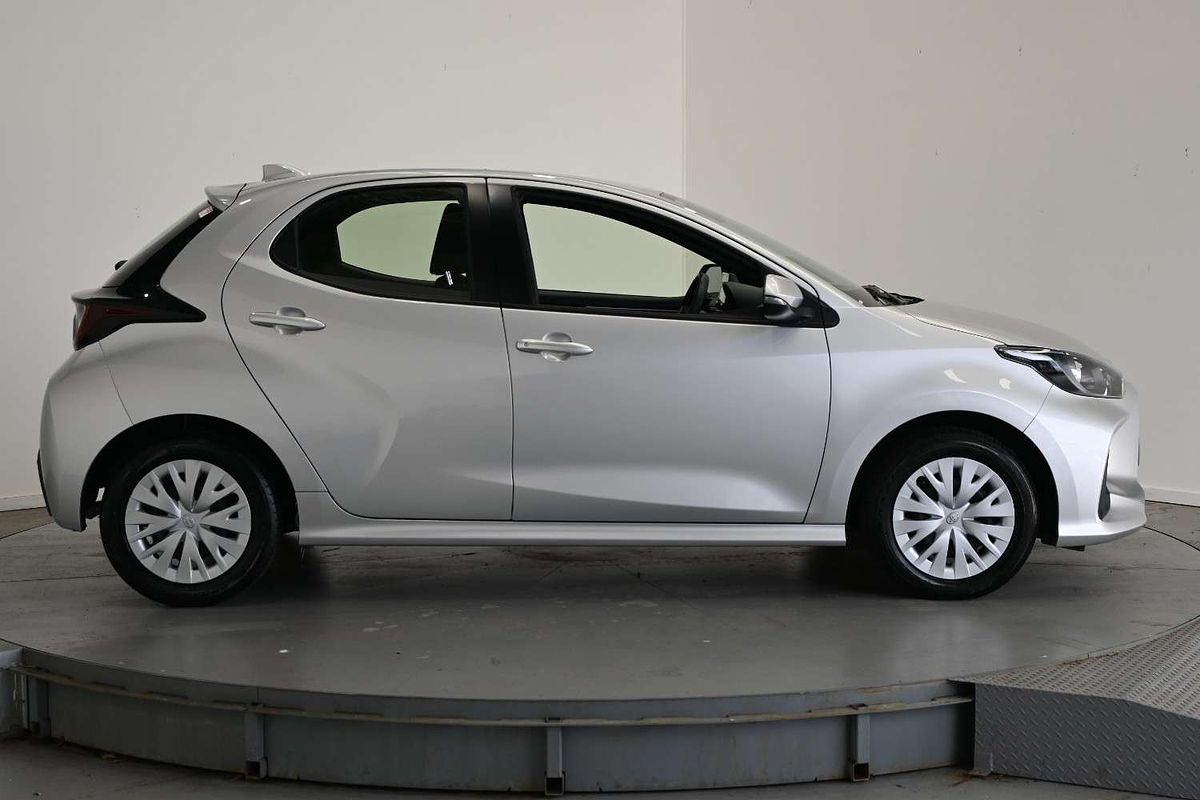 2022 Toyota Yaris Ascent Sport MXPA10R