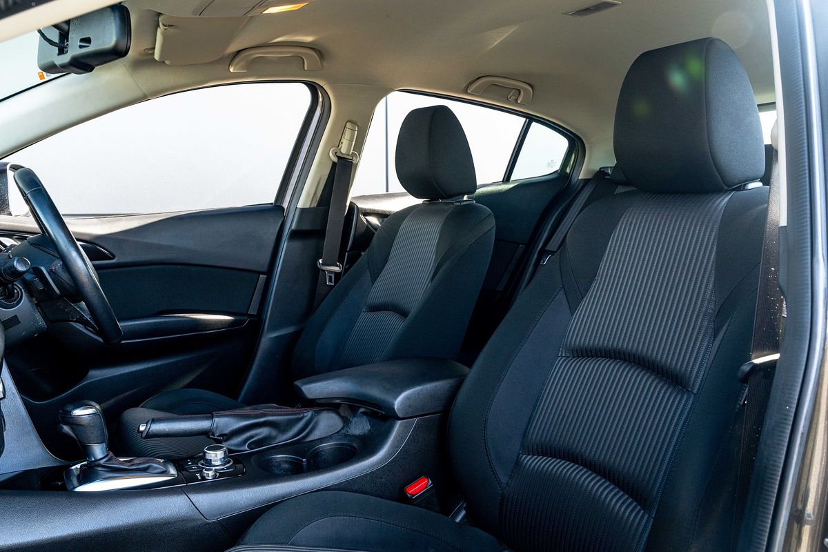 2015 Mazda 3 Sp25 2.5P/6At/Ha/5Dr