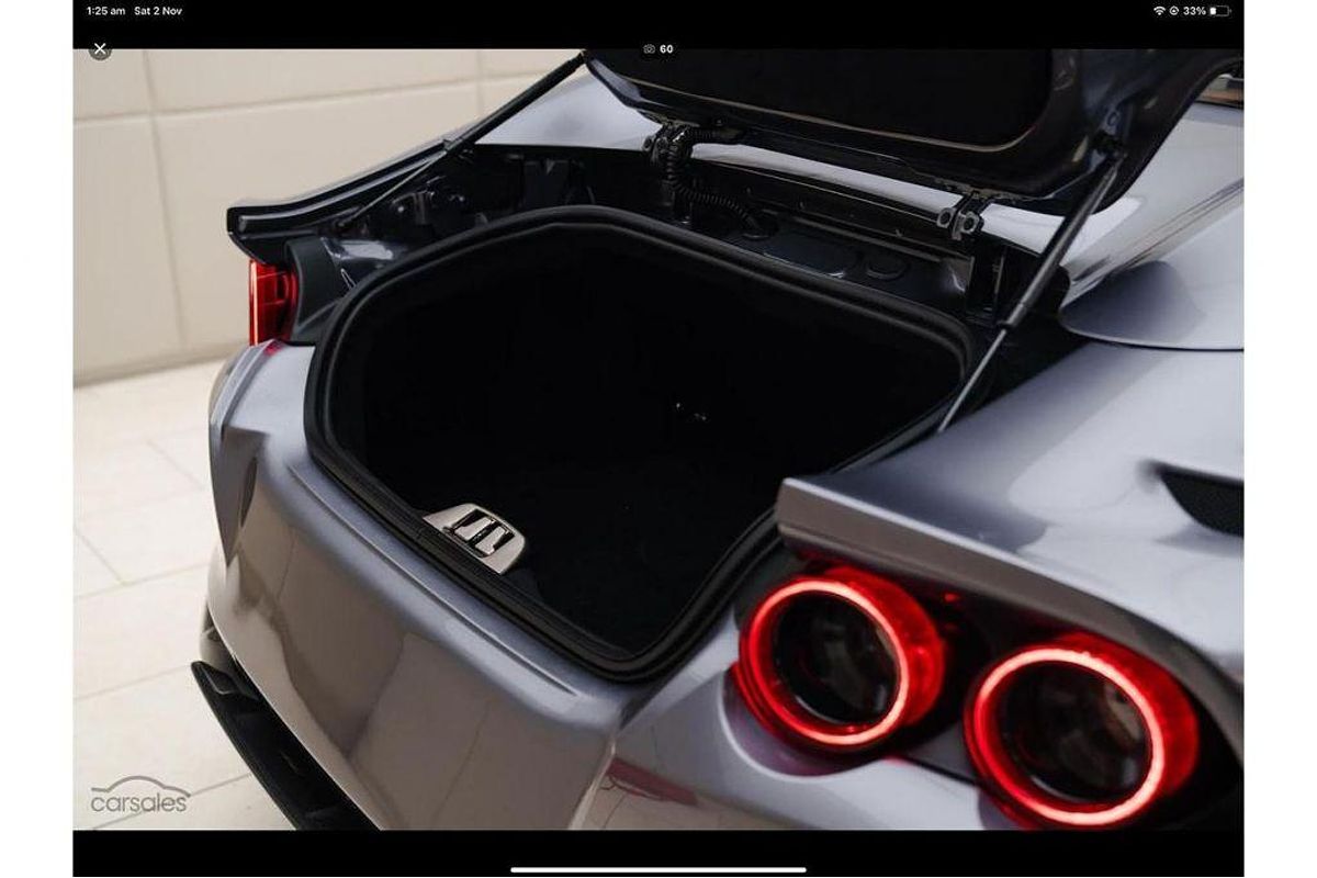 2021 Ferrari 812 GTS F152M