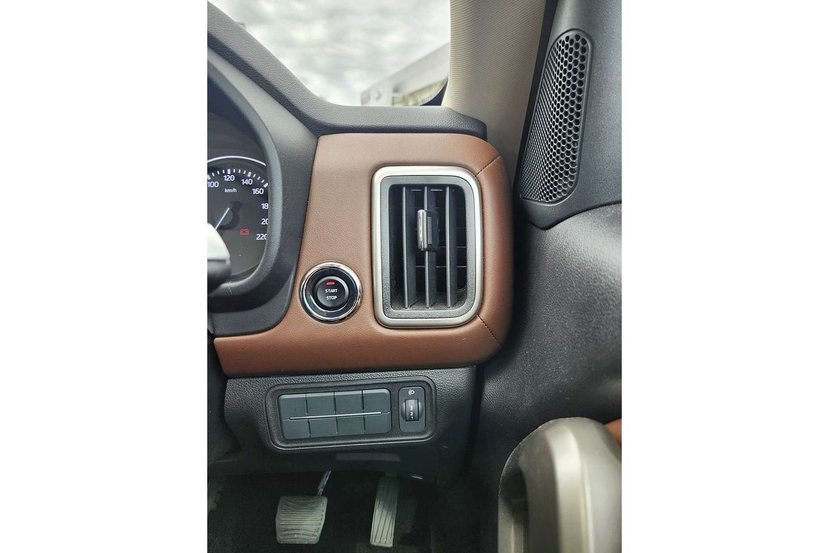 2023 Mahindra Scorpio Z8
