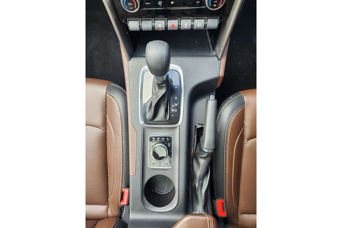 2023 Mahindra Scorpio Z8