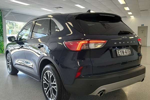 2022 Ford Escape ZH