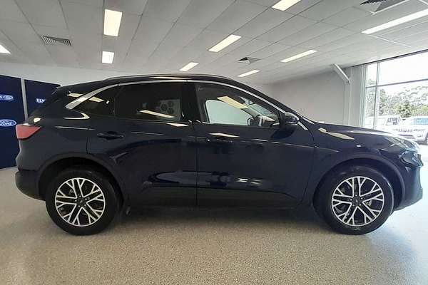 2022 Ford Escape ZH