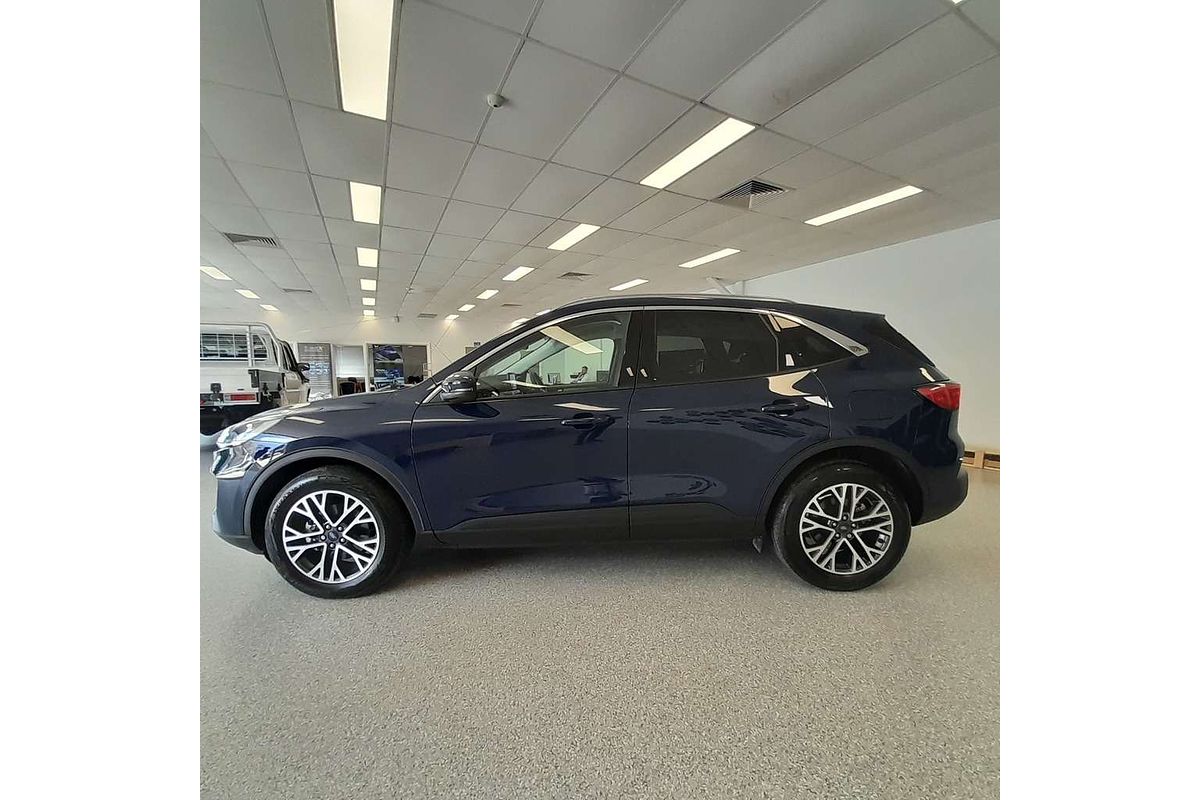 2022 Ford Escape ZH