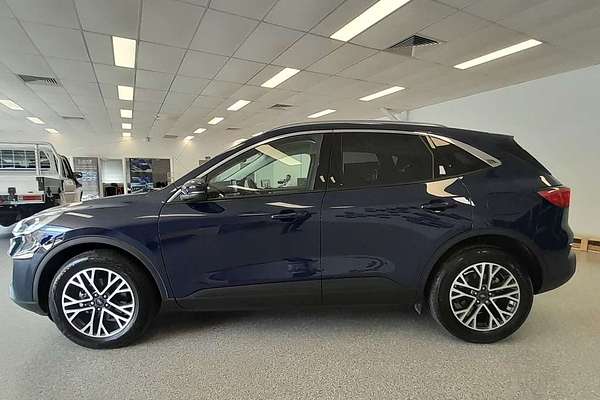 2022 Ford Escape ZH