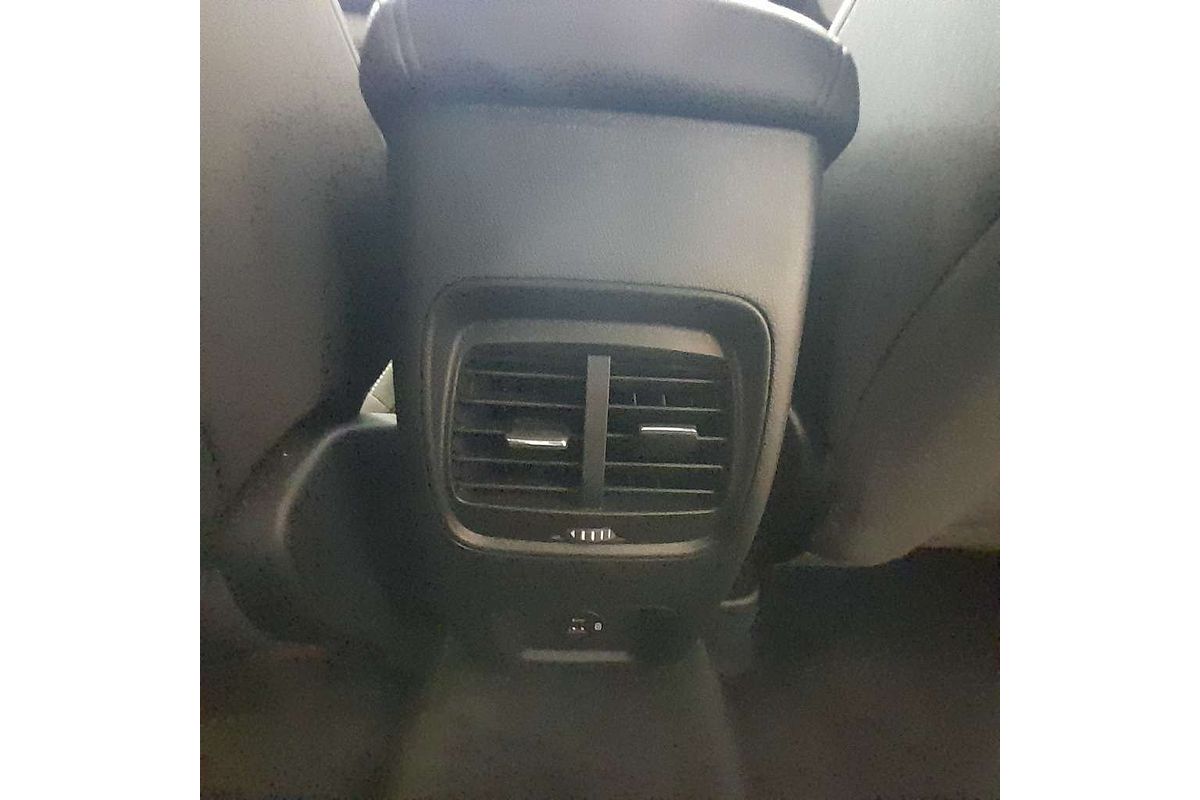 2022 Ford Escape ZH
