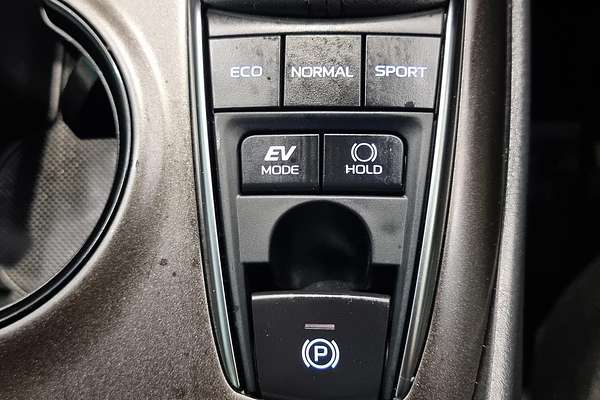 2022 Toyota Camry Ascent AXVH70R