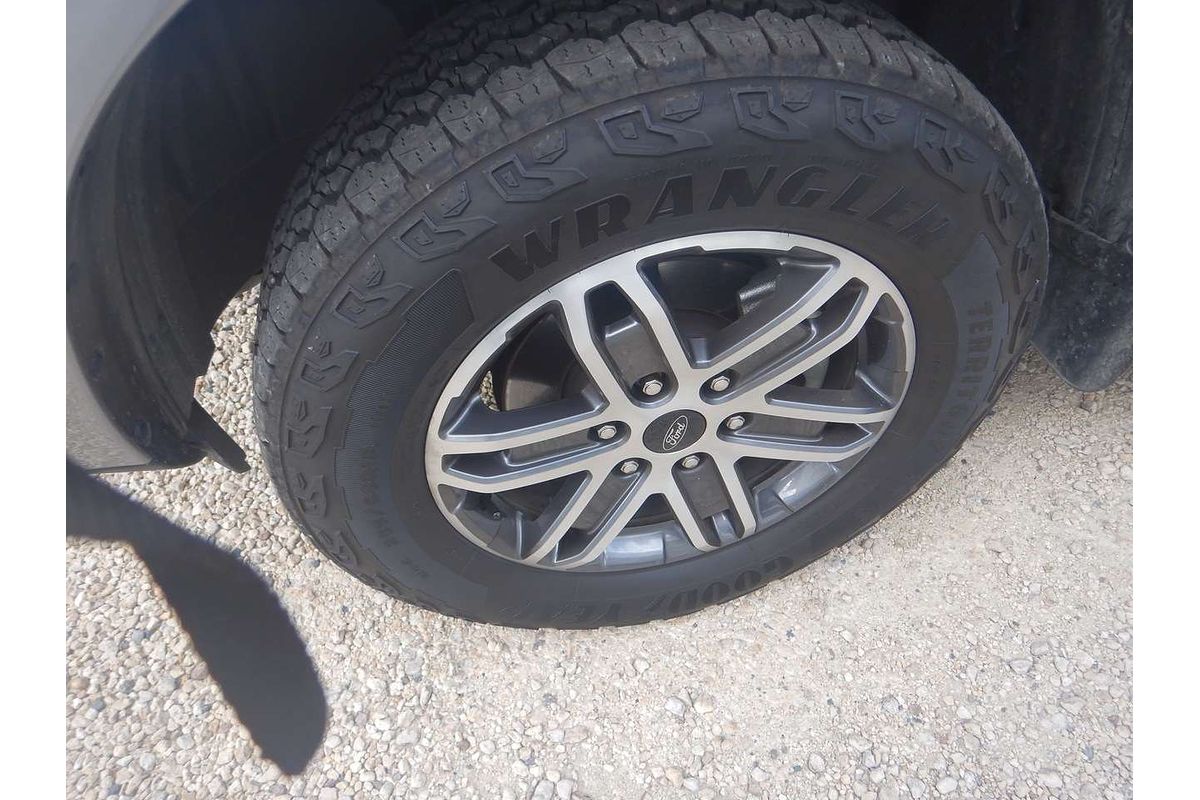 2023 Ford Everest Ambiente 2.0L