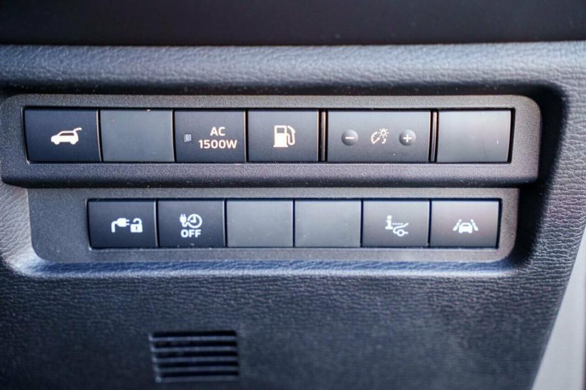 2025 Mitsubishi Outlander PHEV Aspire ZM