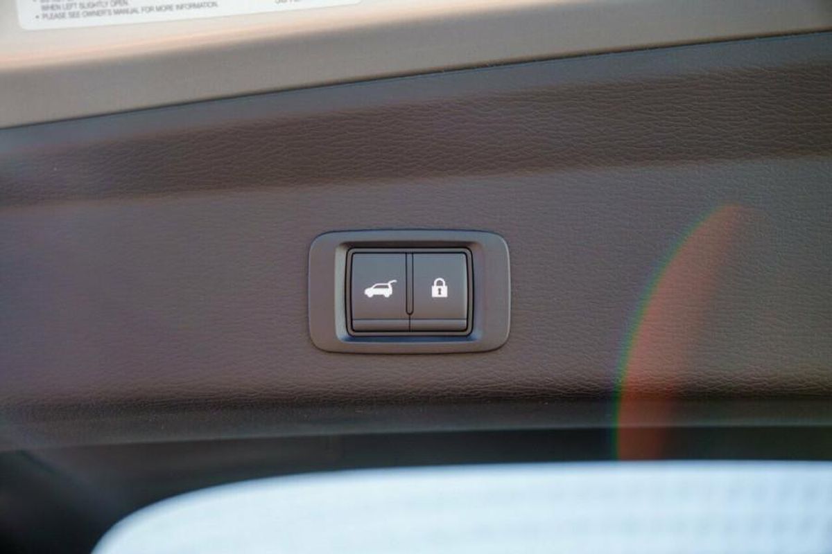 2025 Mitsubishi Outlander PHEV Aspire ZM