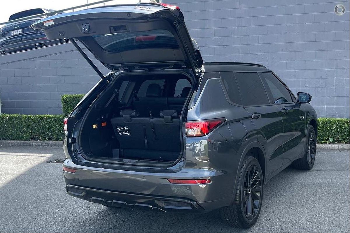 2024 Mitsubishi Outlander PHEV GSR ZM