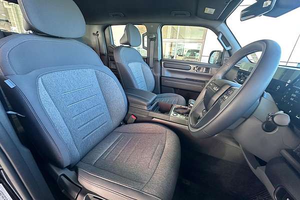 2025 Kia Tasman SX TK 4X4