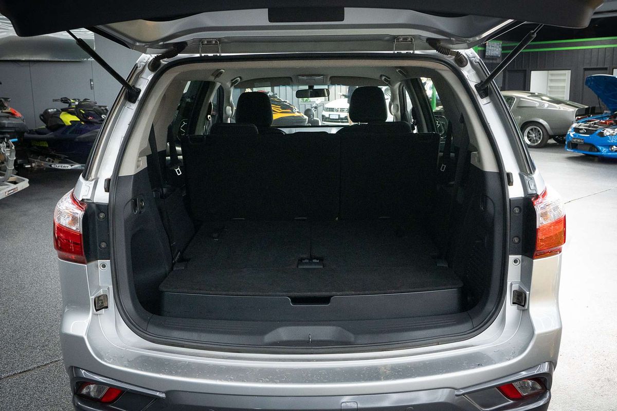 2017 Isuzu MU-X LS-U