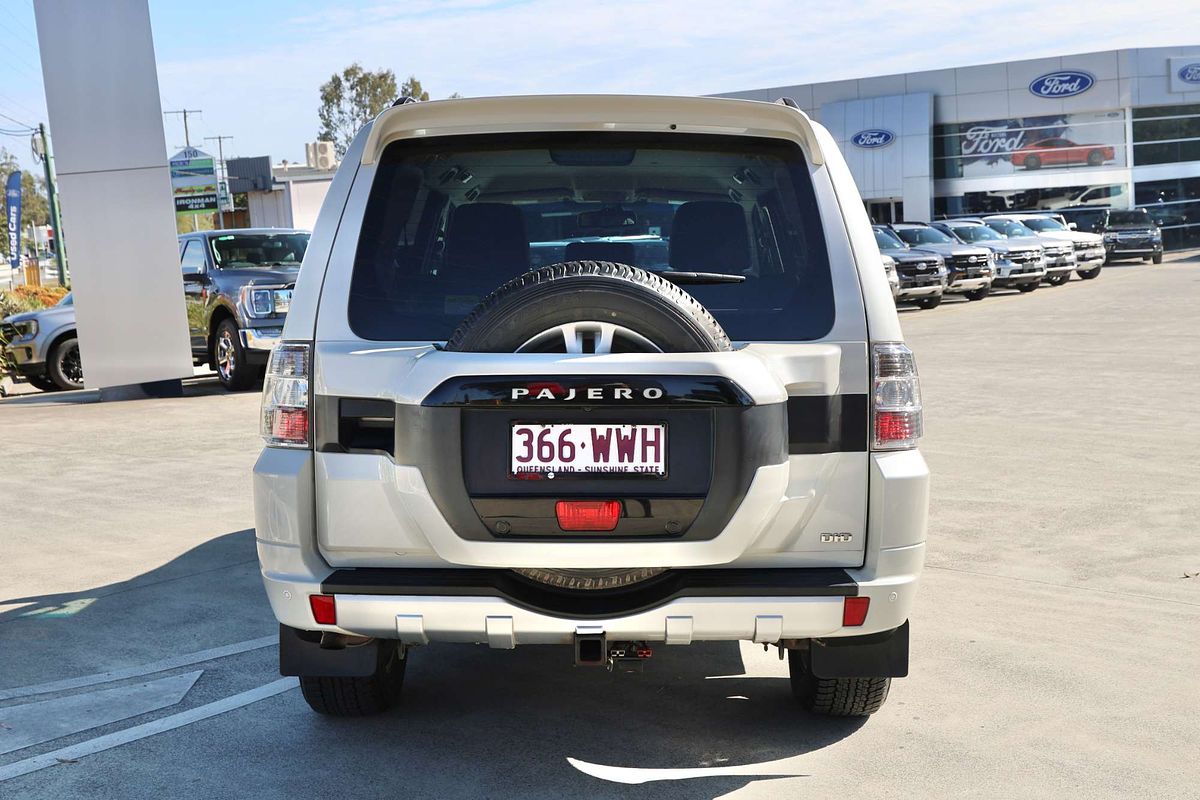 2016 Mitsubishi Pajero GLS NX