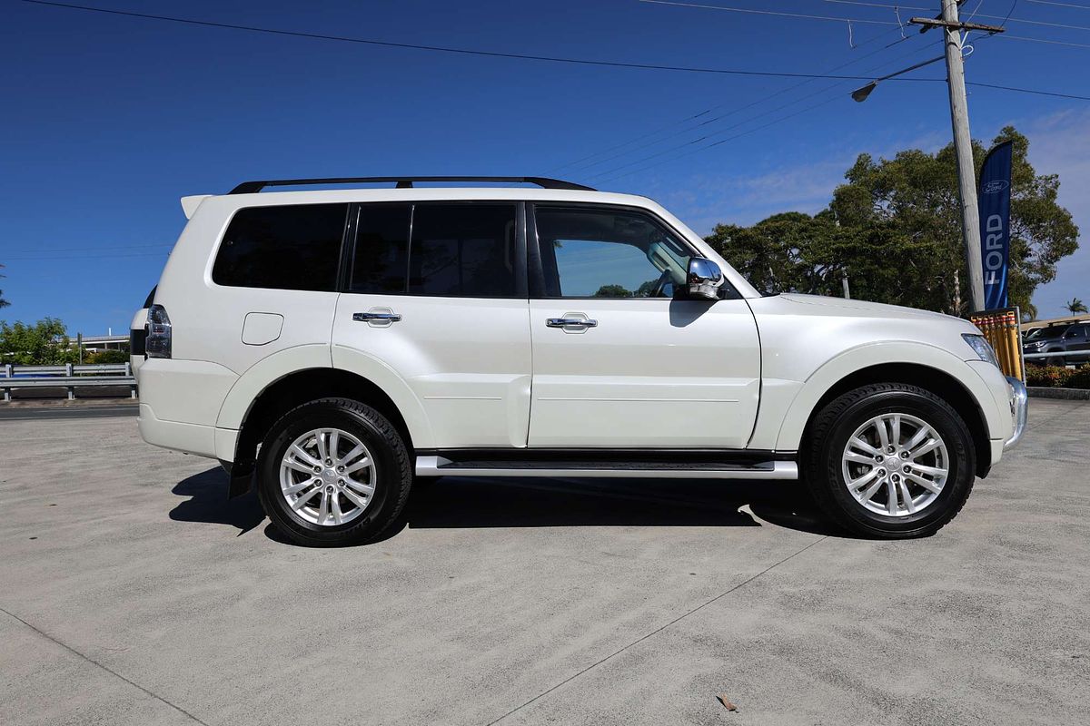 2016 Mitsubishi Pajero GLS NX