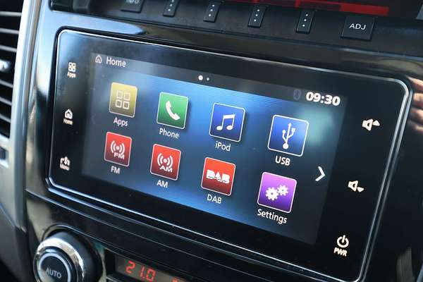 2016 Mitsubishi Pajero GLS NX