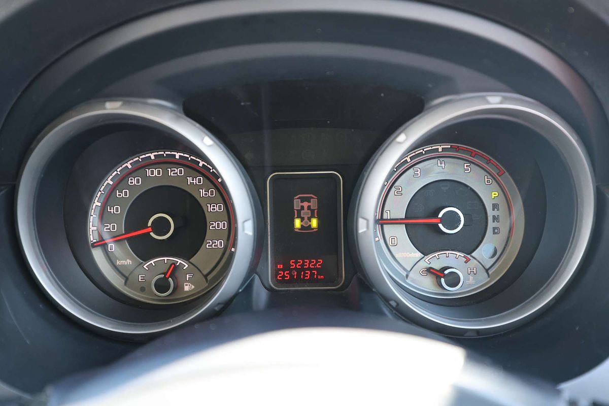 2016 Mitsubishi Pajero GLS NX