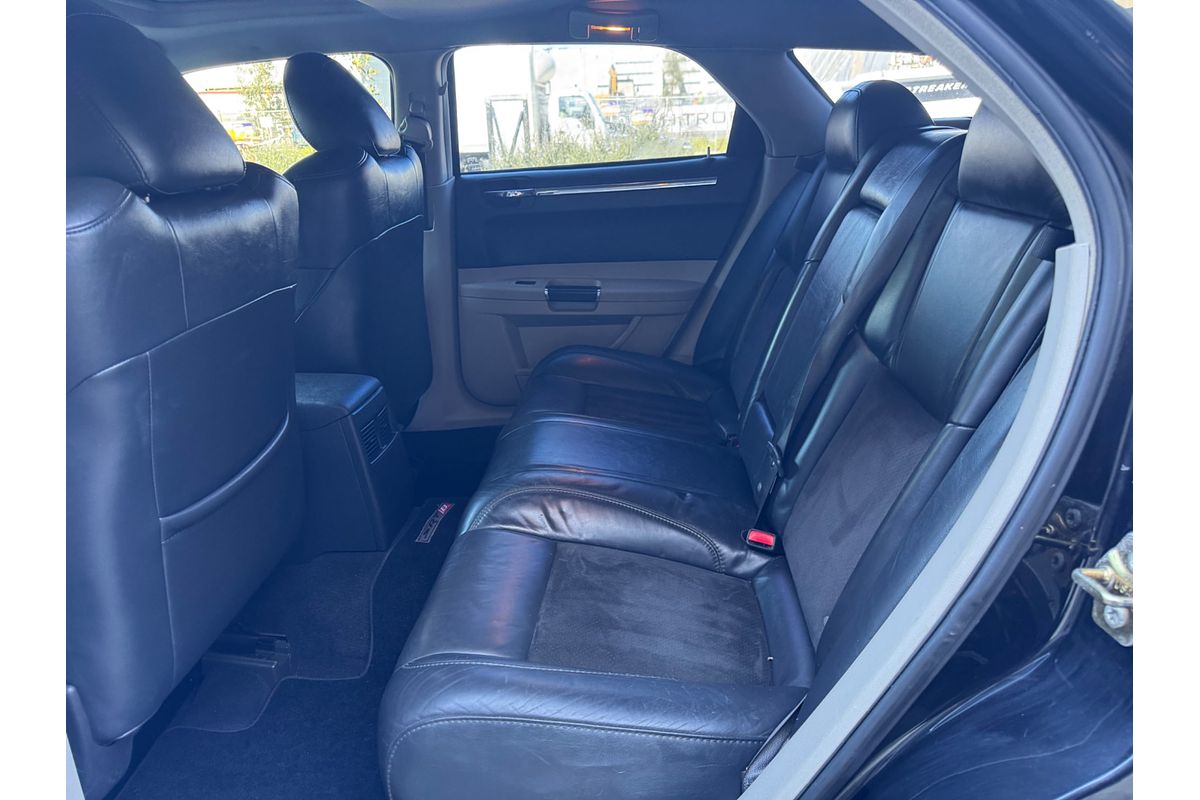 2007 Chrysler 300c SRT-8