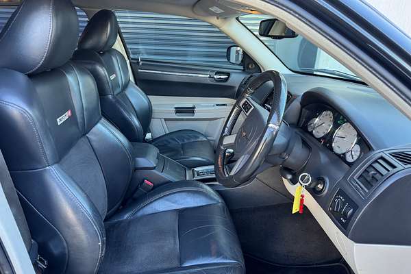2007 Chrysler 300c SRT-8