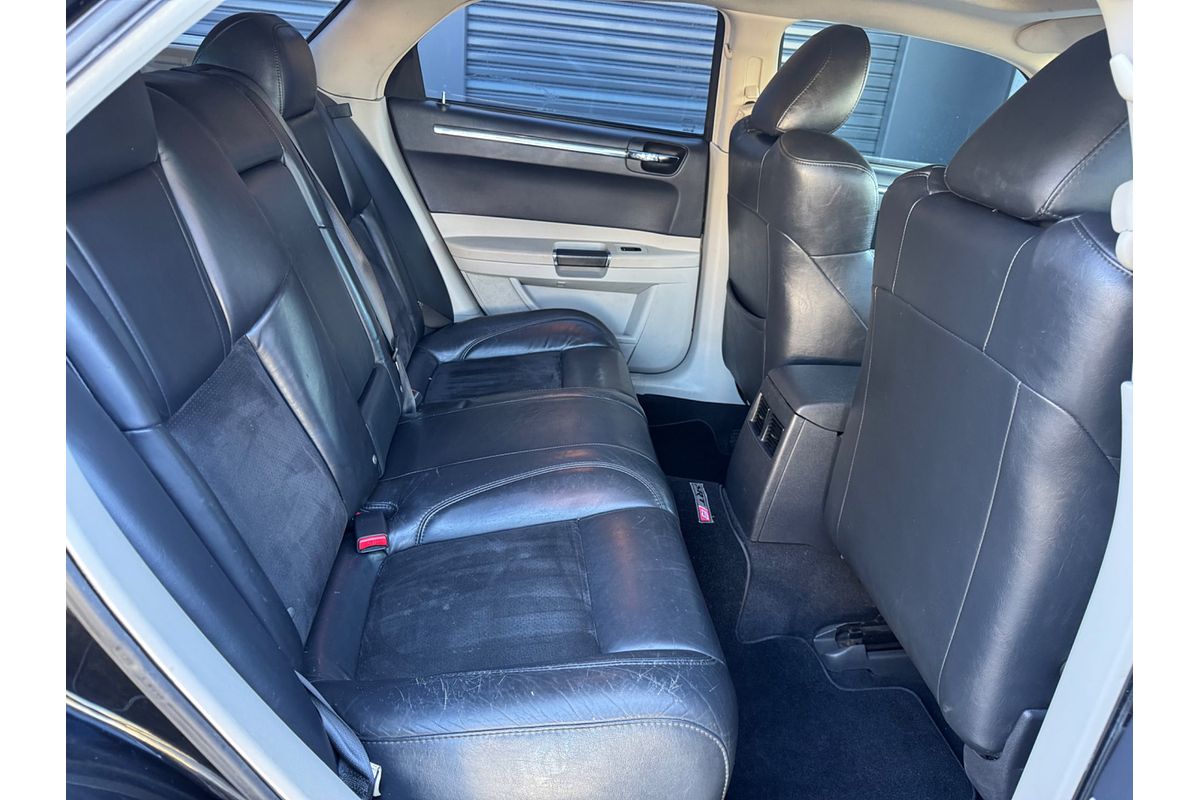 2007 Chrysler 300c SRT-8