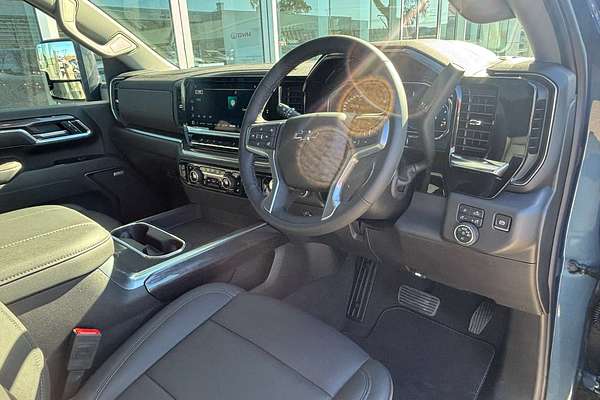 2025 Chevrolet Silverado HD LTZ Premium W/Tech Pack T1 4X4