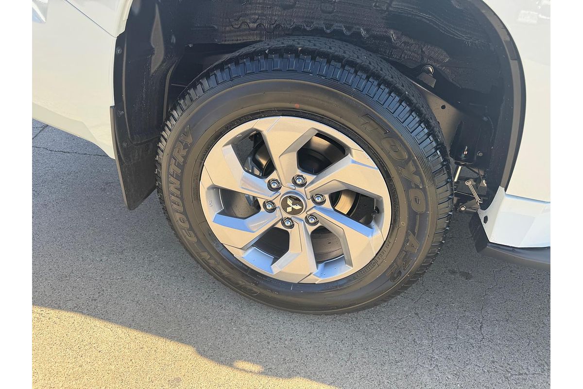 2025 Mitsubishi Pajero Sport GLX QG