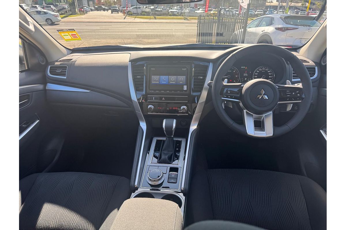 2025 Mitsubishi Pajero Sport GLX QG