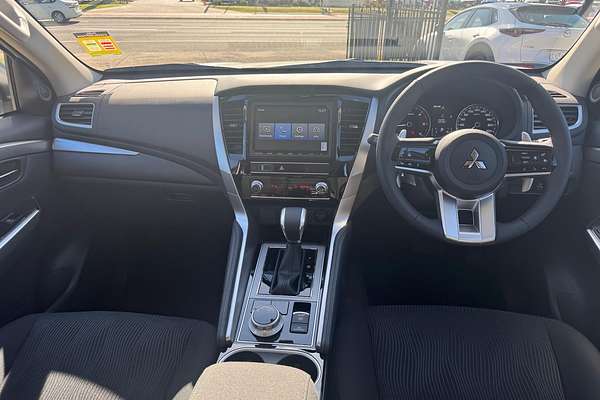 2025 Mitsubishi Pajero Sport GLX QG