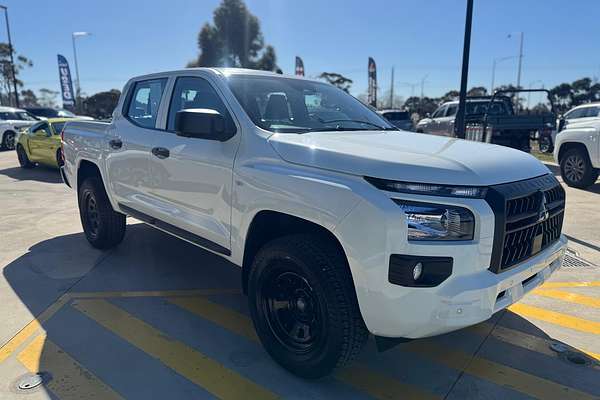 2024 Mitsubishi Triton GLX MV 4X4