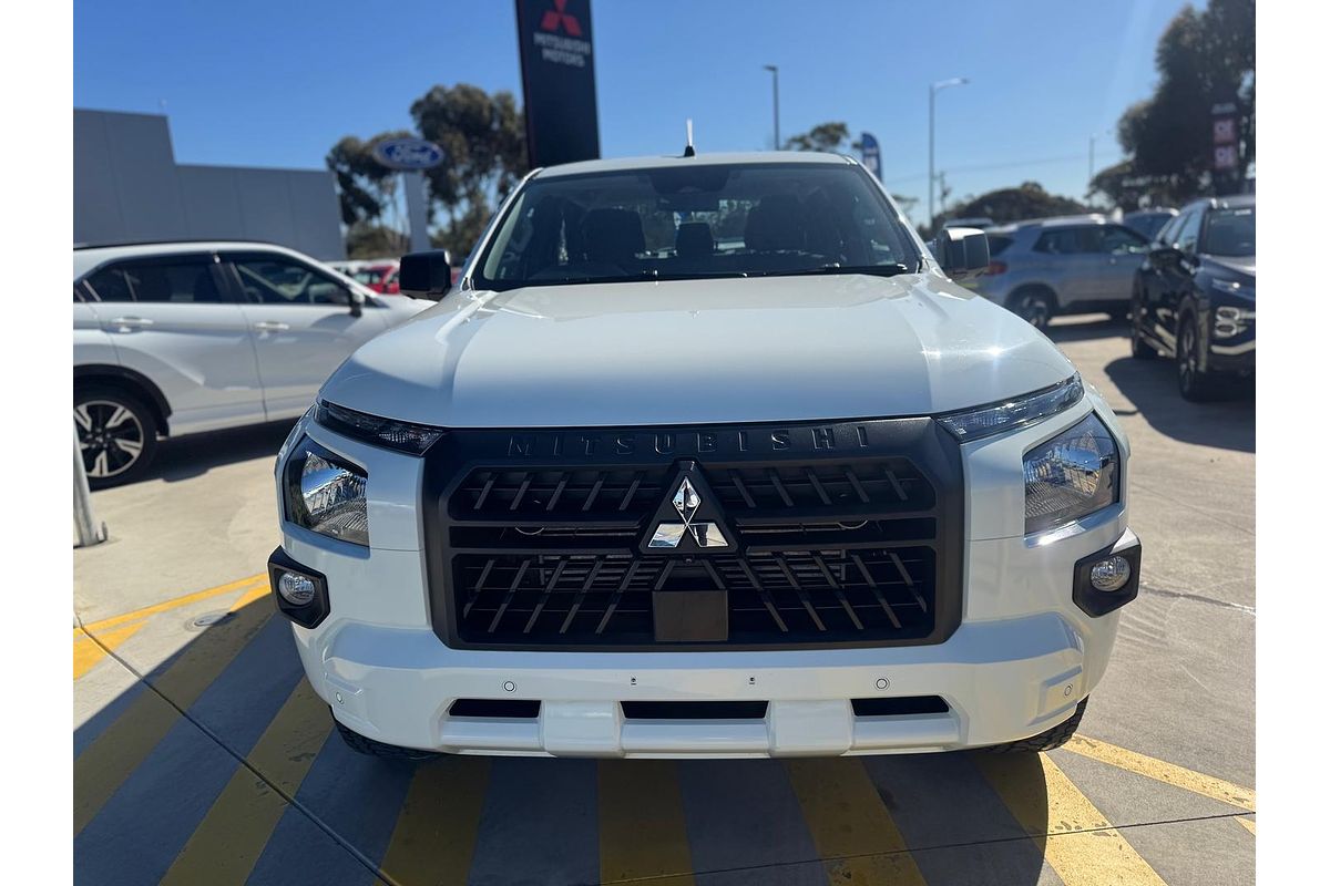 2024 Mitsubishi Triton GLX MV 4X4