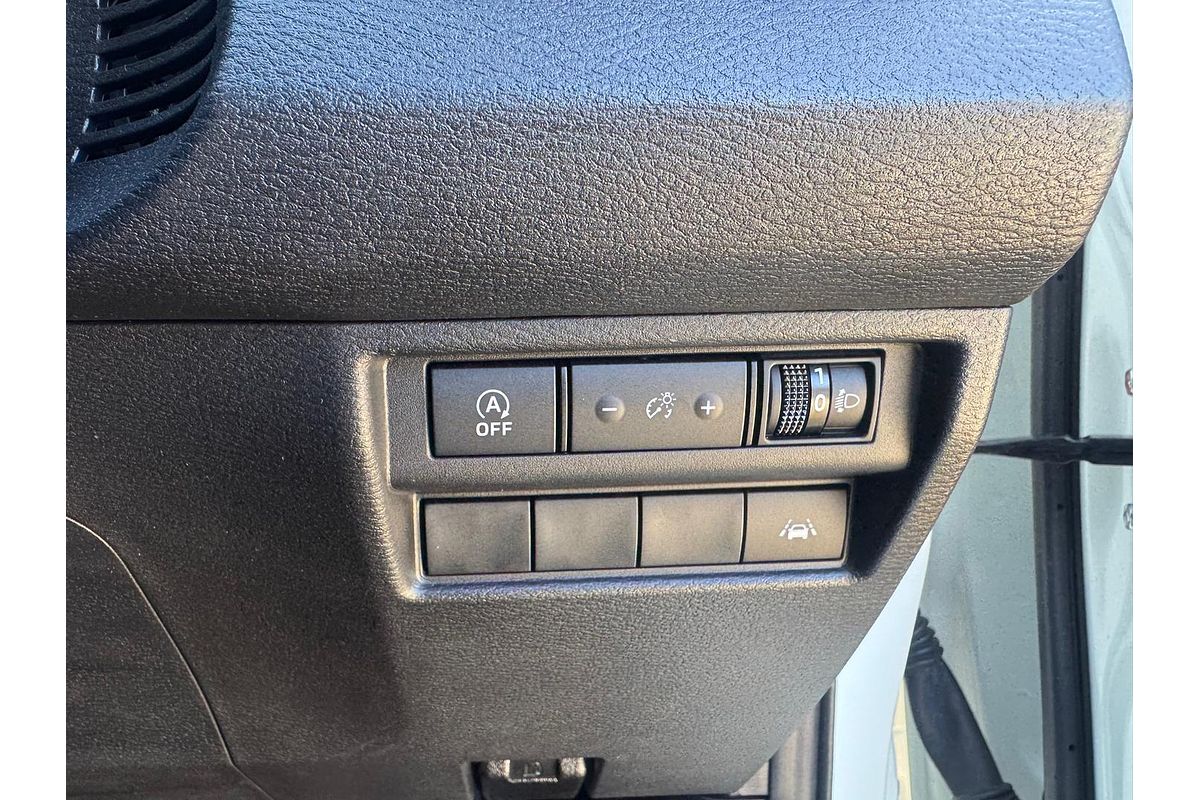 2024 Mitsubishi Triton GLX MV 4X4