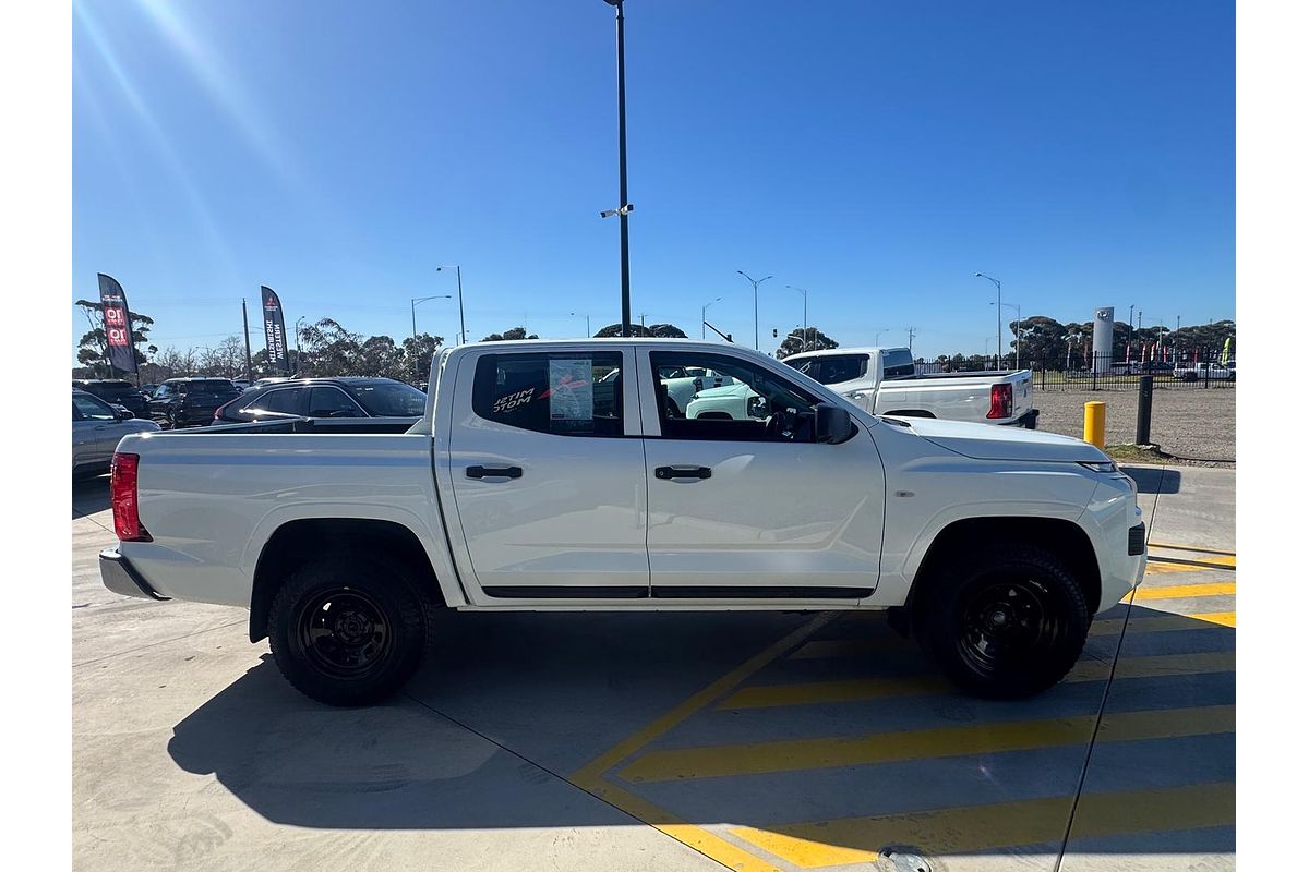 2024 Mitsubishi Triton GLX MV 4X4
