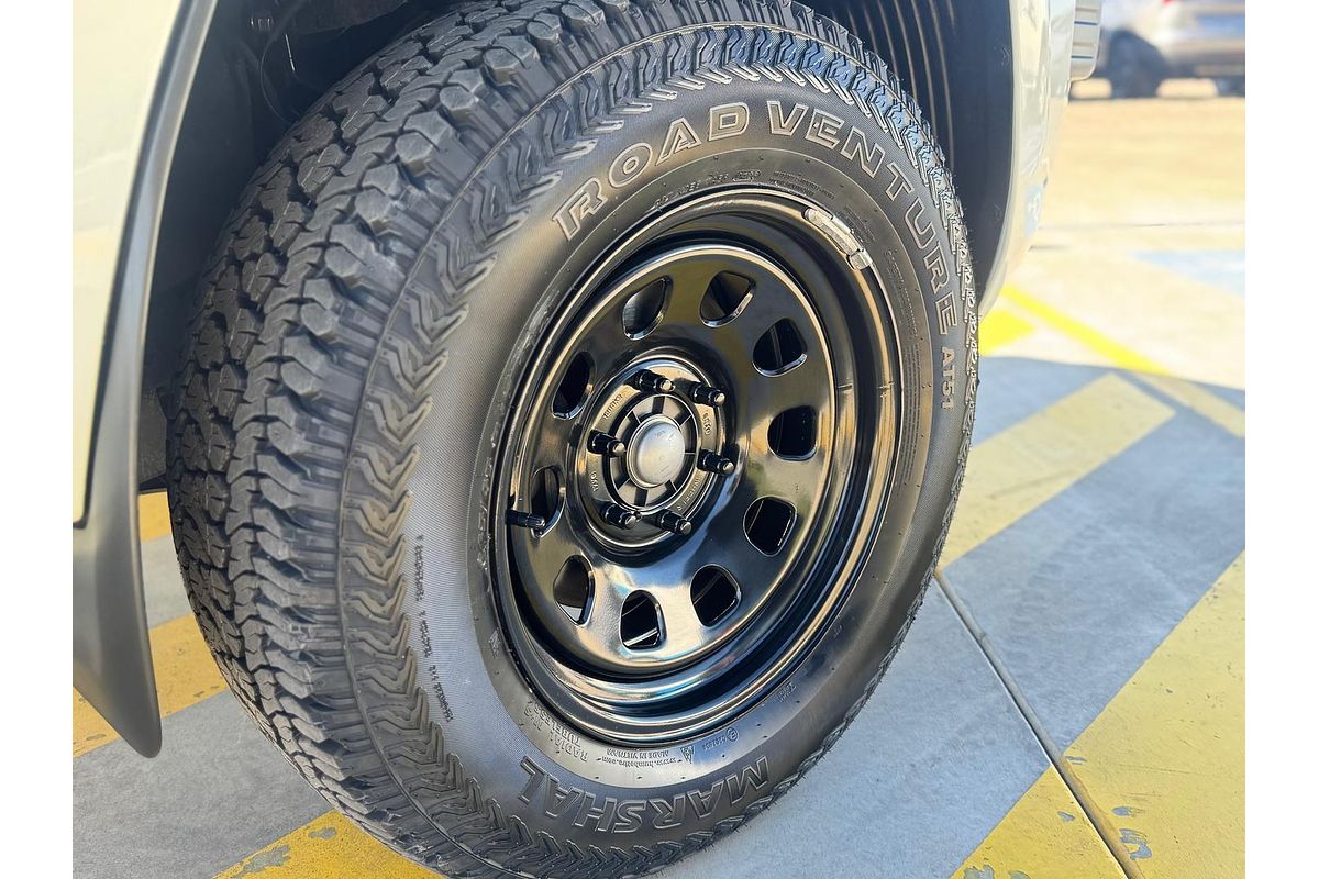 2024 Mitsubishi Triton GLX MV 4X4