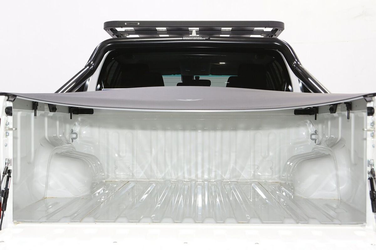 2025 Toyota Hilux SR5 48V GUN126R 4X4