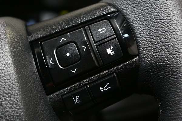2025 Toyota Hilux SR5 48V GUN126R 4X4