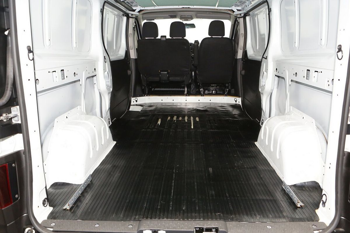 2021 Mitsubishi Express GLX SN LWB