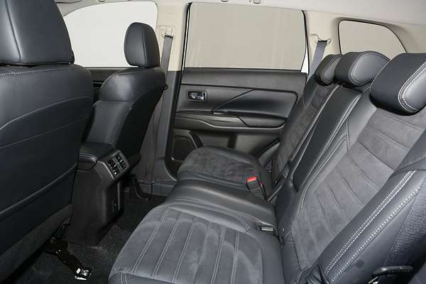 2020 Mitsubishi Outlander LS ZL