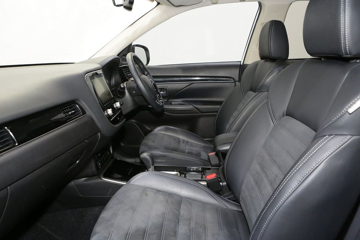 2020 Mitsubishi Outlander LS ZL