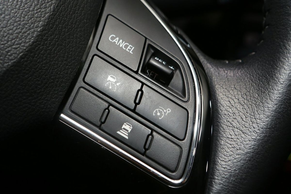 2020 Mitsubishi Outlander LS ZL